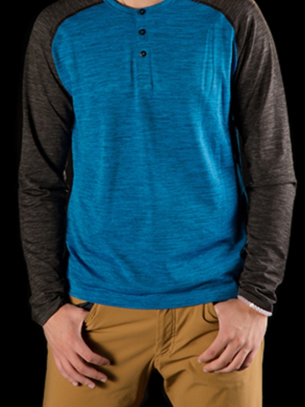 lululemon athletica Blue Henley Raglan Long Sleeve Shirt with Charcoal Sleeves